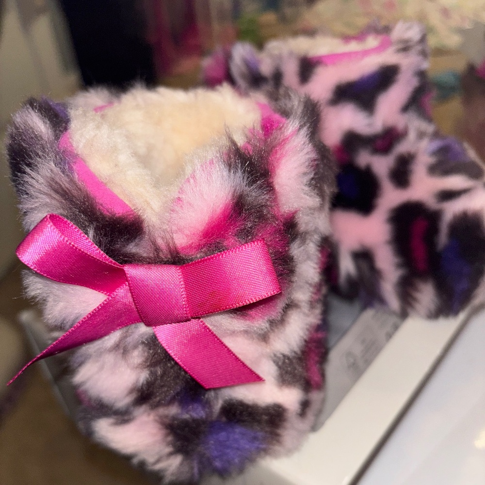 UGG pink cheetah boots for infants size 4
